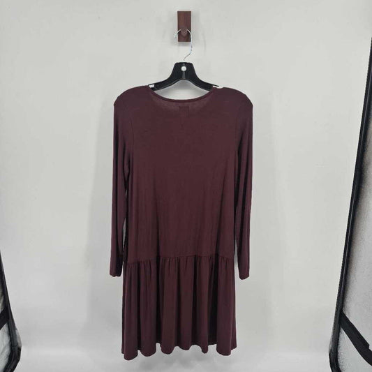 Mid-length dress (SML)