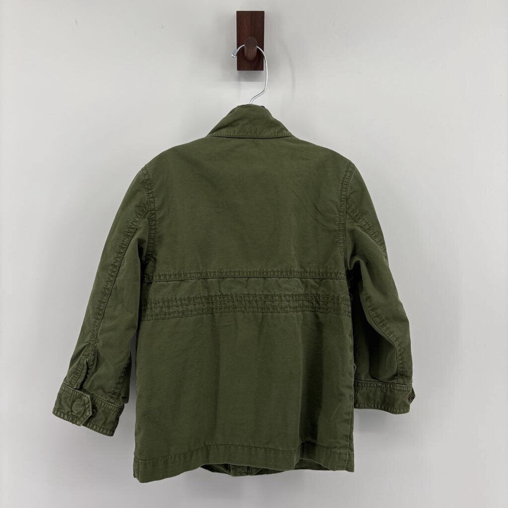 zipper w/ patch pockets