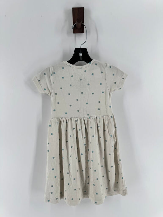 Blue Dots and 3 Buttons On Chest