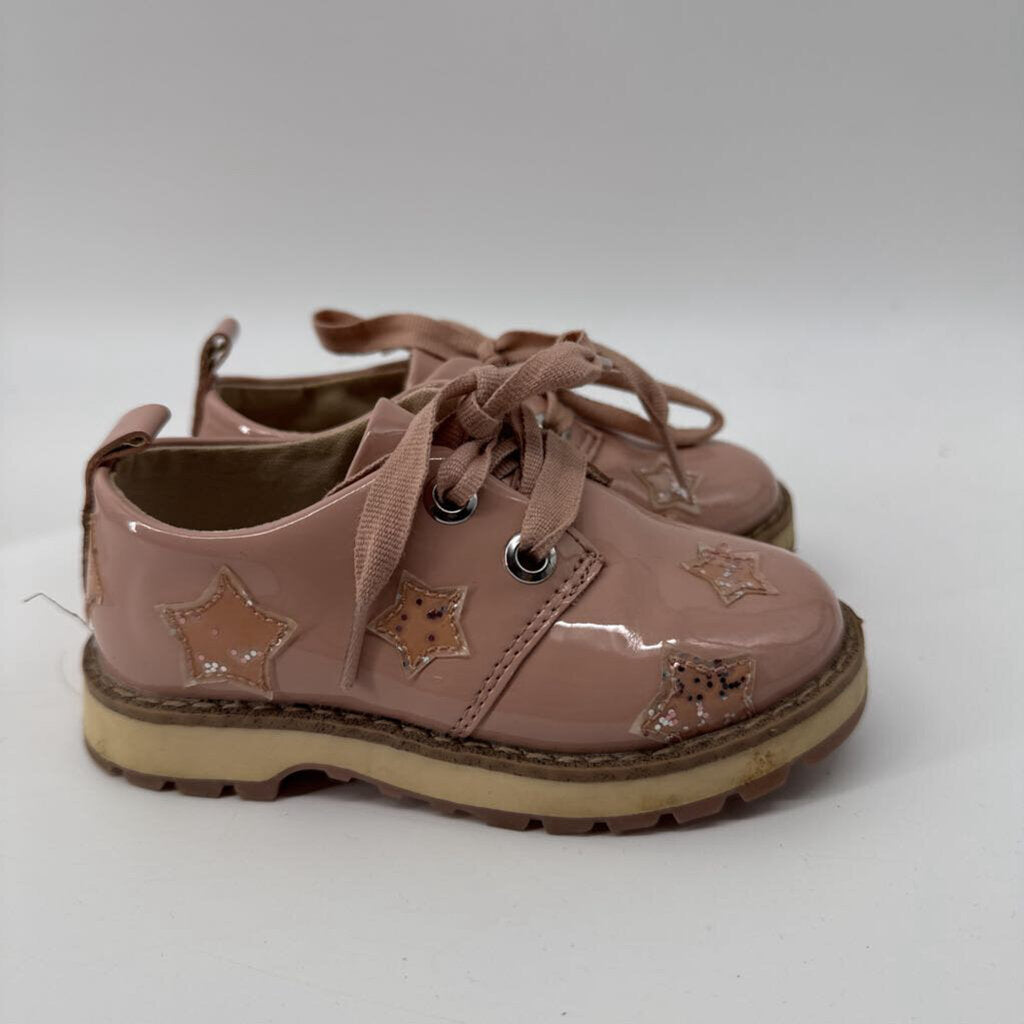 Stars, patent leather