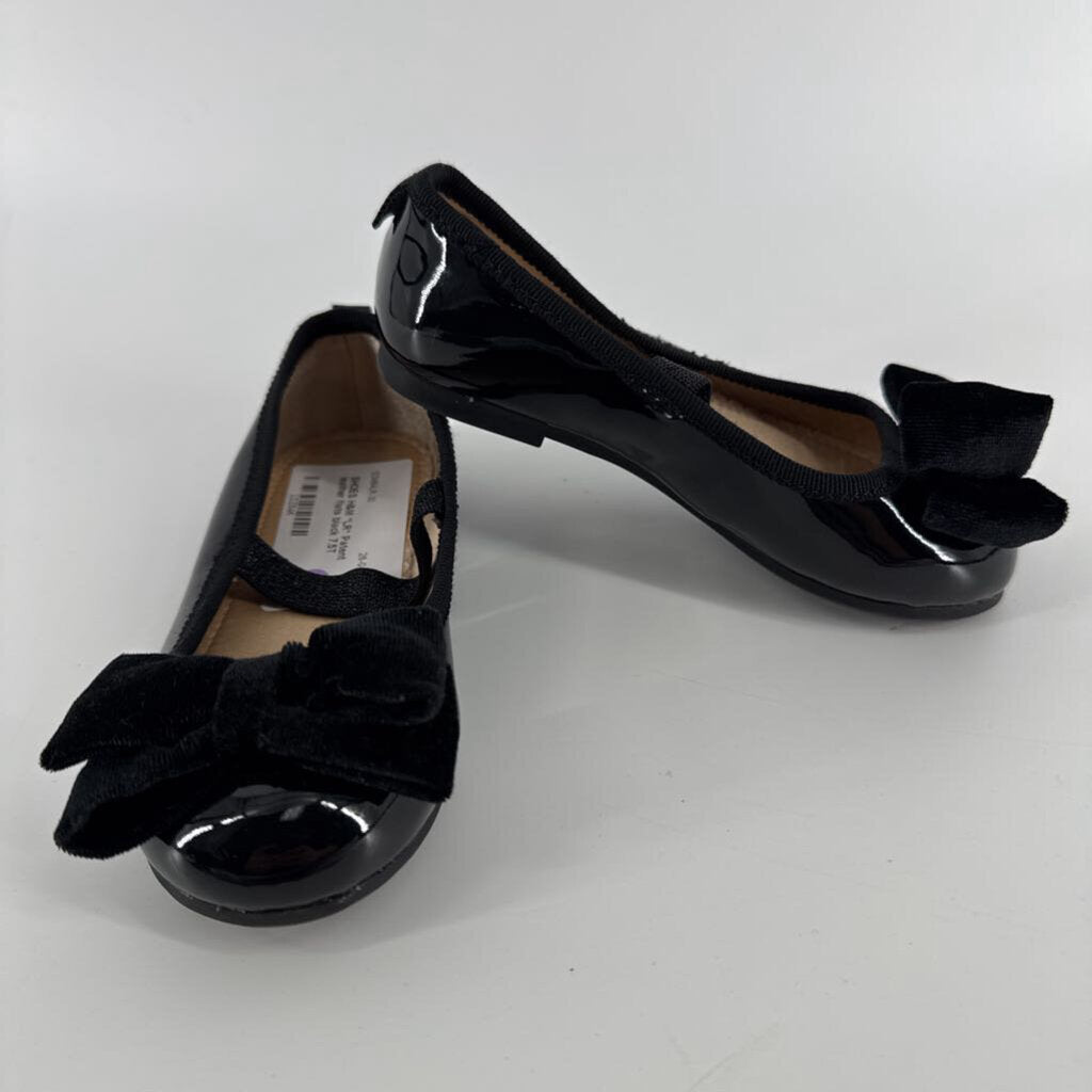 velvet bow, flats