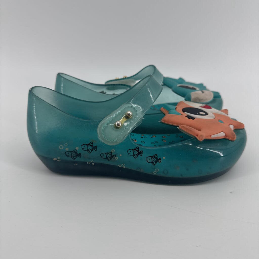 Shark couple, jelly shoes