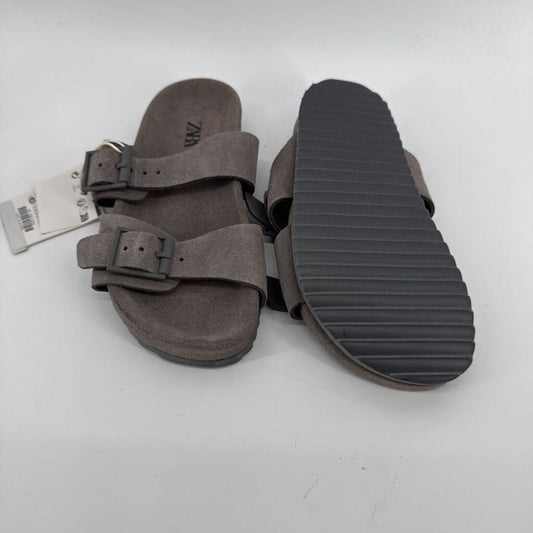 NWT Leather sandals