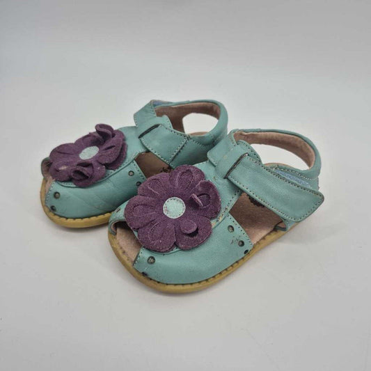 leather sandals