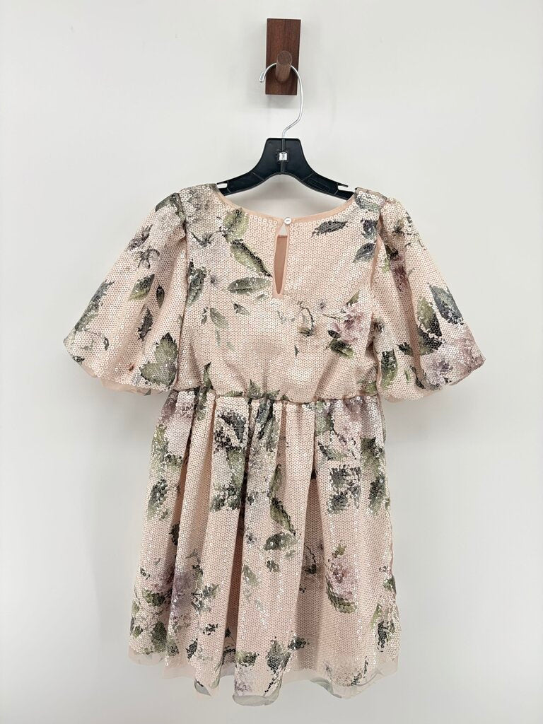 Tags on, flowers, sequins