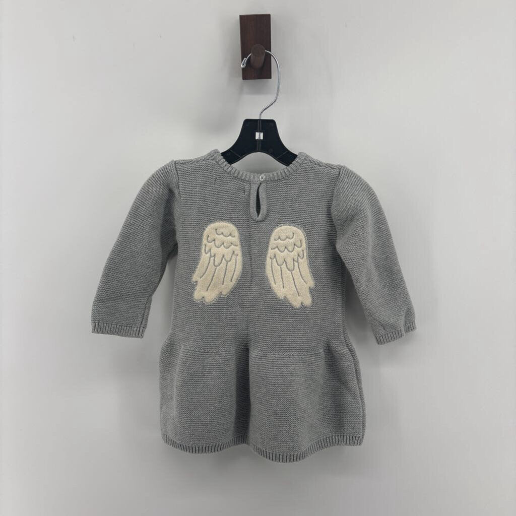 Knit. 'Little Angel' wings on back