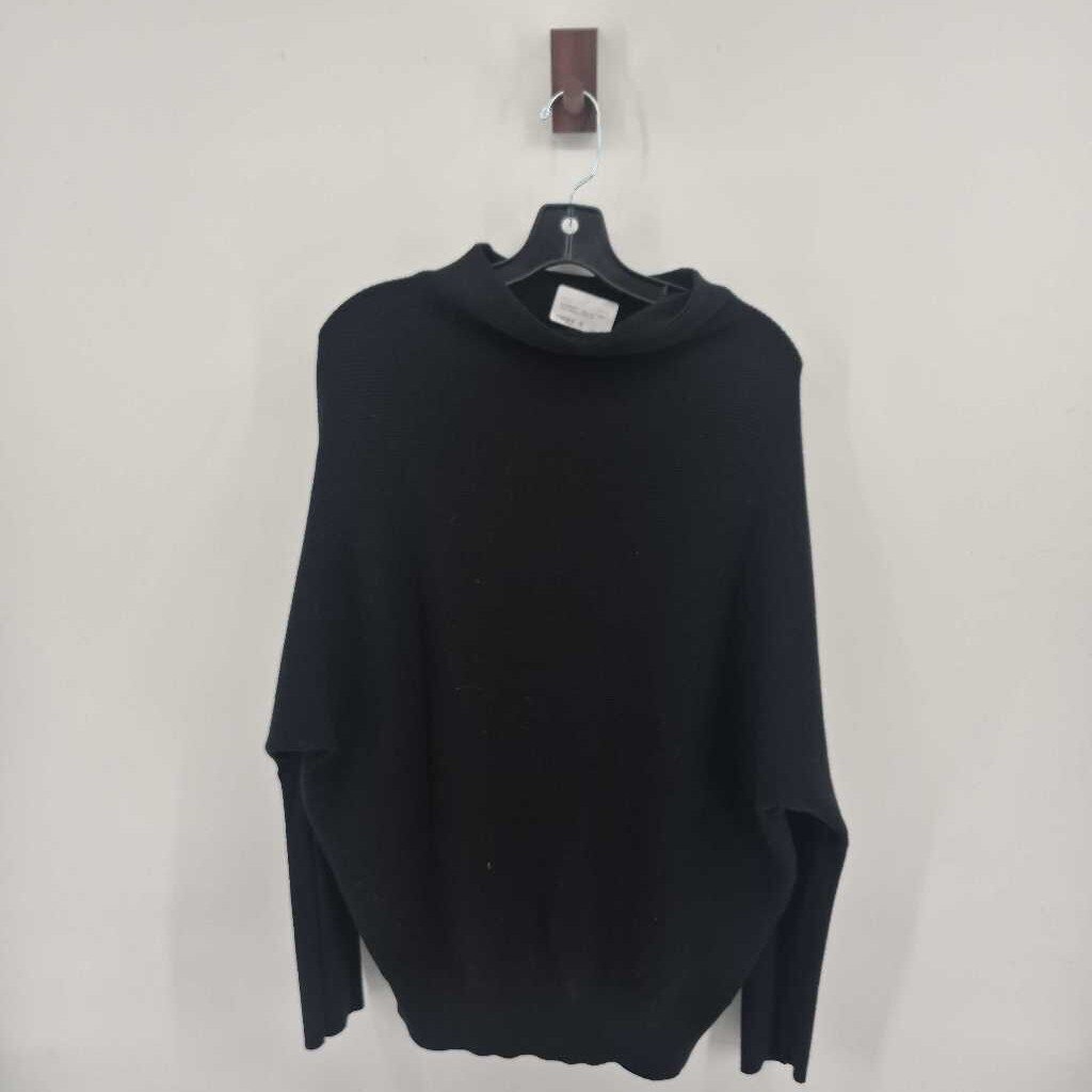 Turtle neck sweater (MED)