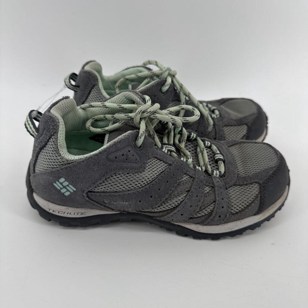 Runners with blue laces
