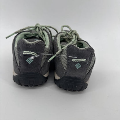 Runners with blue laces