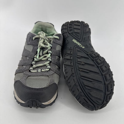 Runners with blue laces