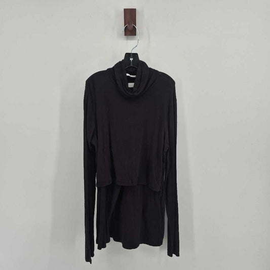 Turtle neck nursing top (SML)