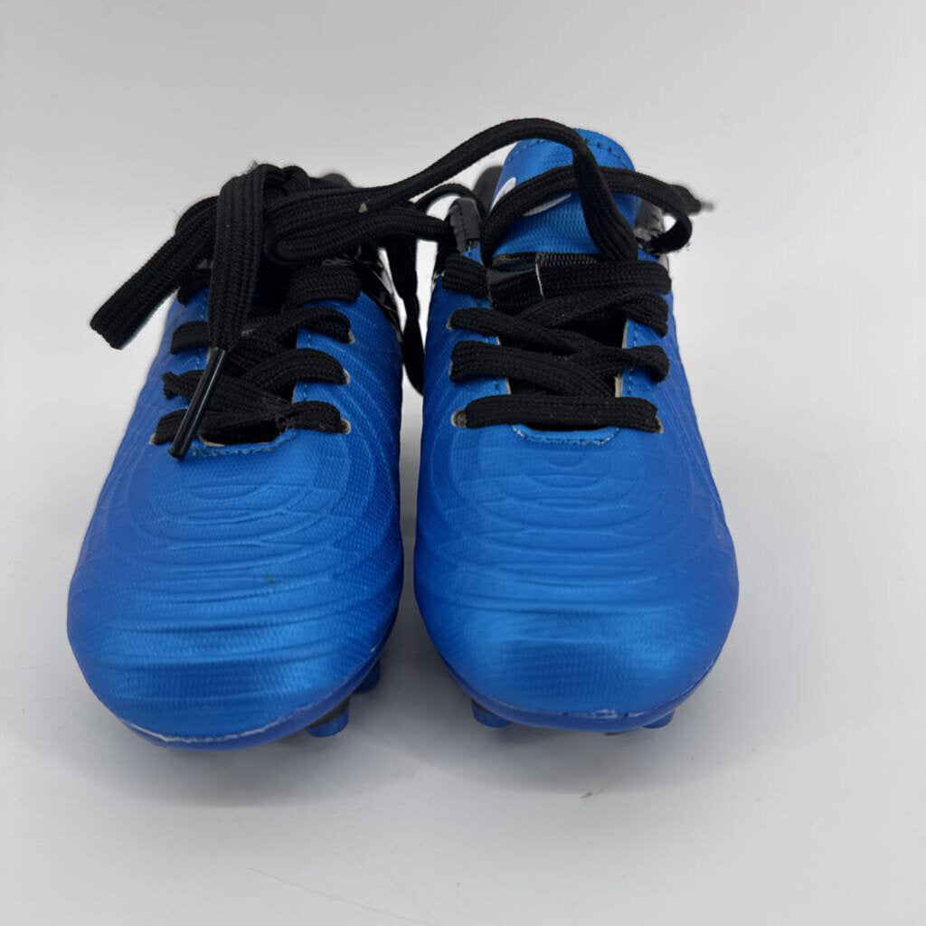 Soccer cleats
