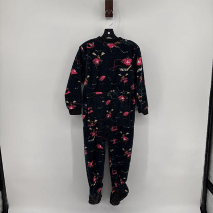 New With Tags fleece, moose playing hockey retail $40