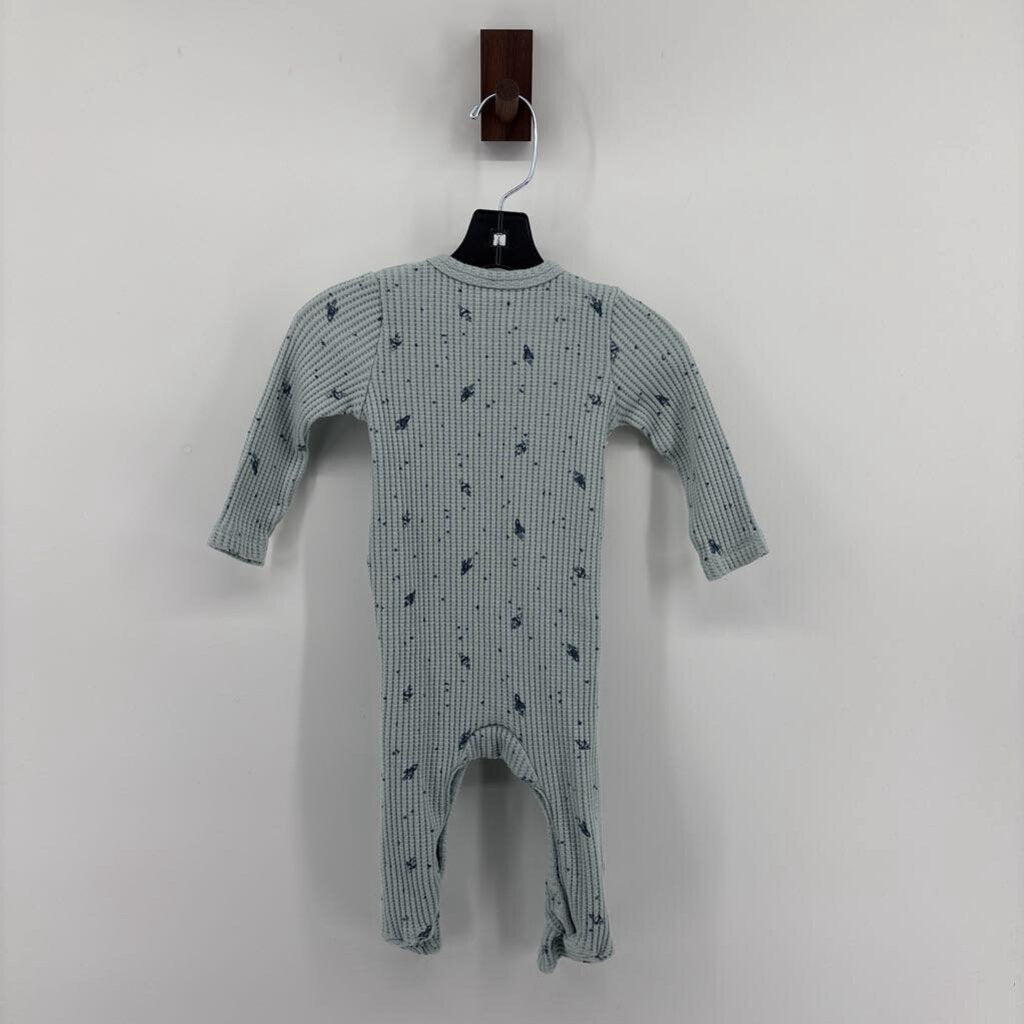 Space ships and stars