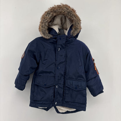 *LR* zipper w/ fur hood
