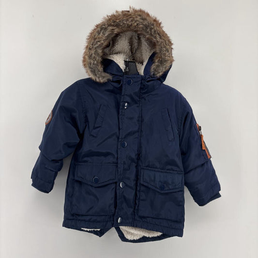 *LR* zipper w/ fur hood