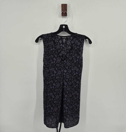 Sleeveless top with waist tie (XS)