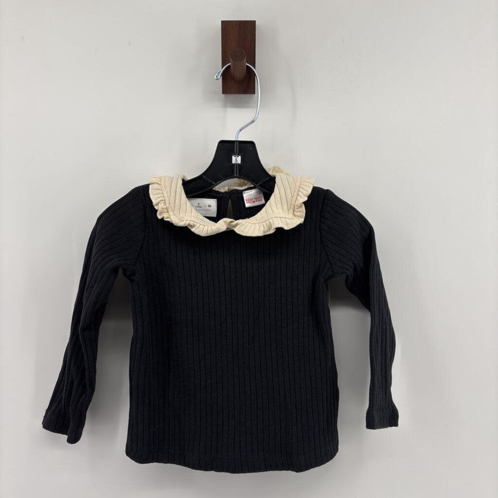 Ribbed with Cream Peter Pan Collar