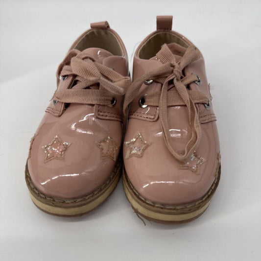 Stars, patent leather