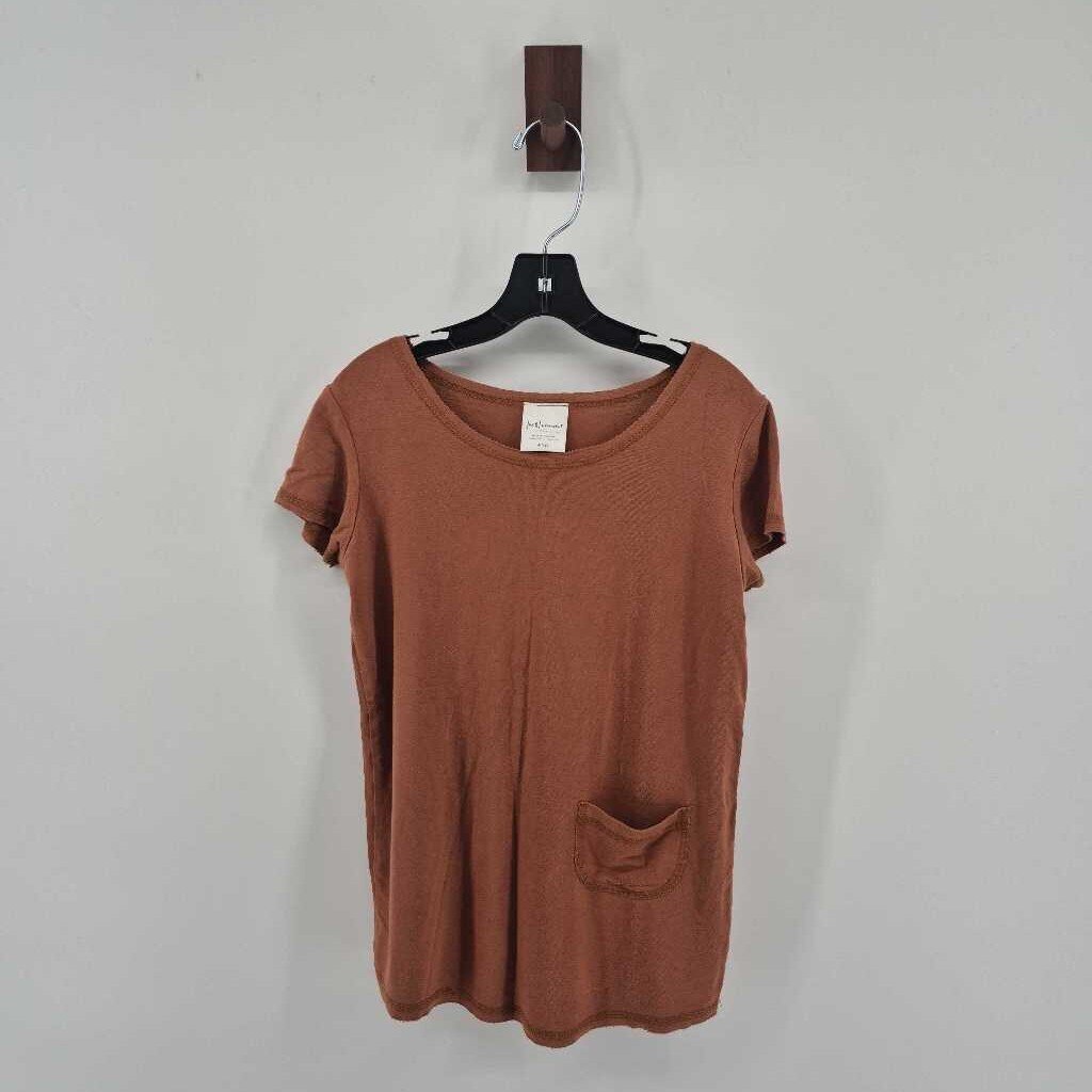T-shirt with pocket