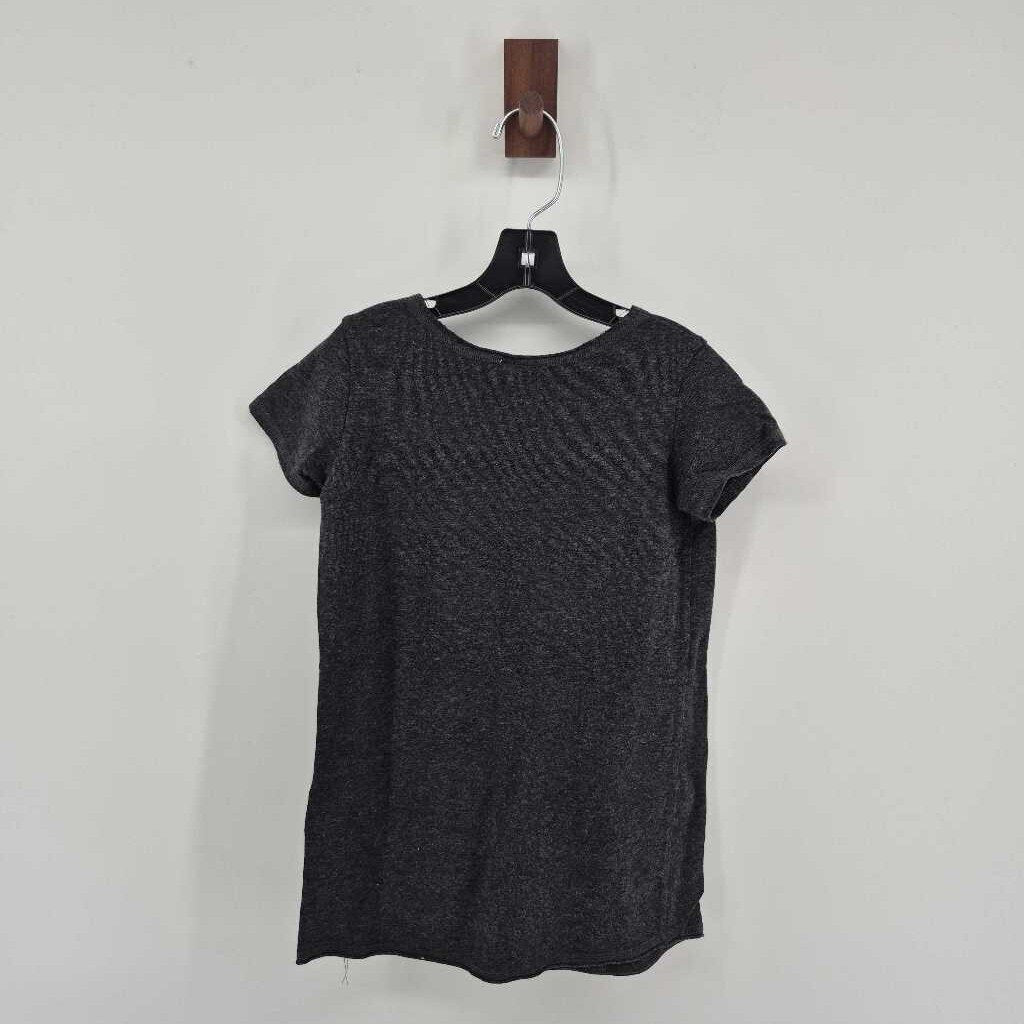 T-Shirt with front pocket