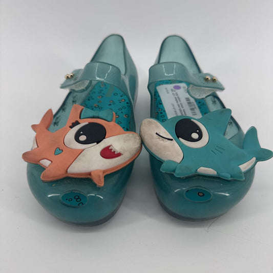 Shark couple, jelly shoes