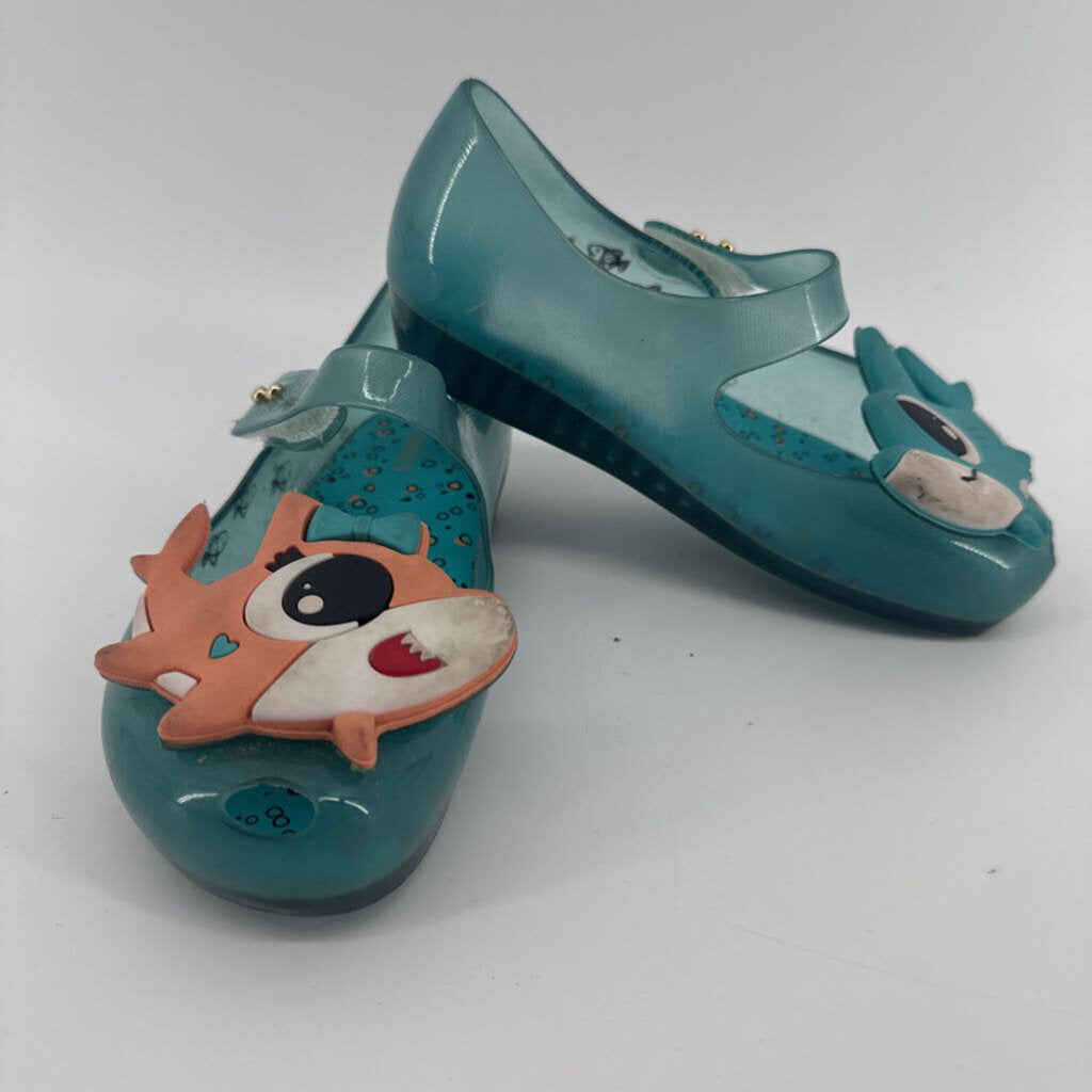 Shark couple, jelly shoes