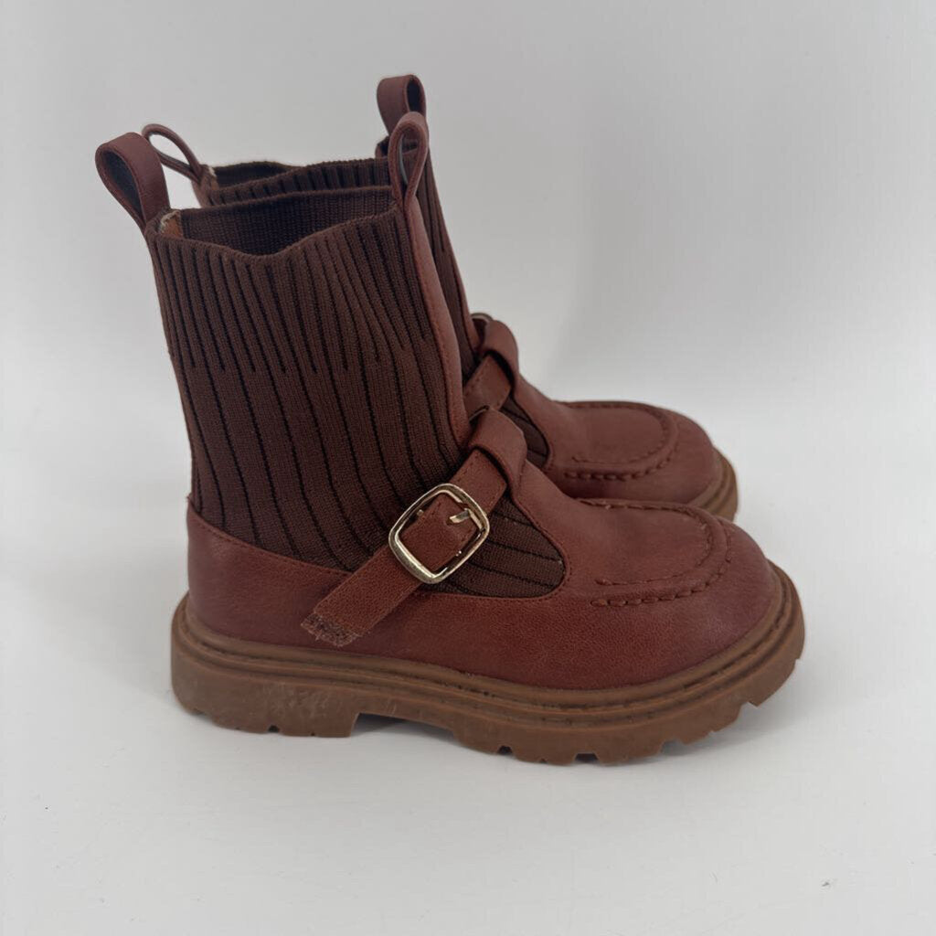 Knit sock heel boot