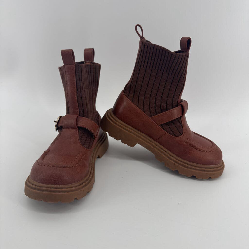 Knit sock heel boot