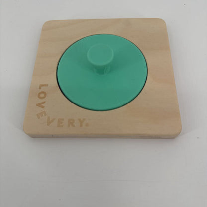 Lovevery face puzzle