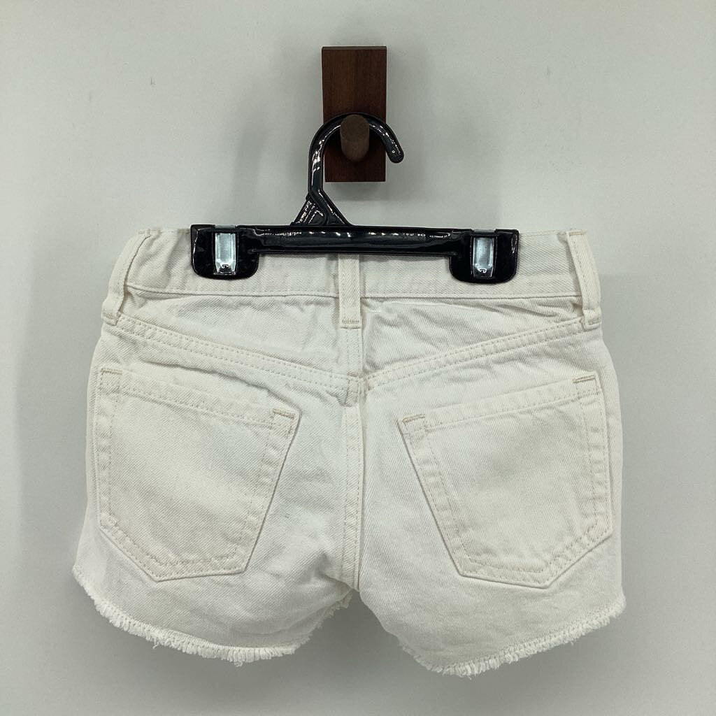 Low stride denim shorts