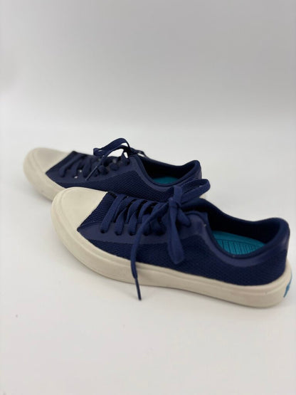 lace up low tops
