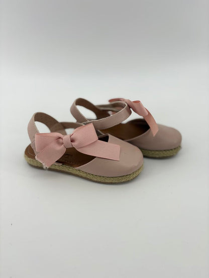*LR* velcro sandals