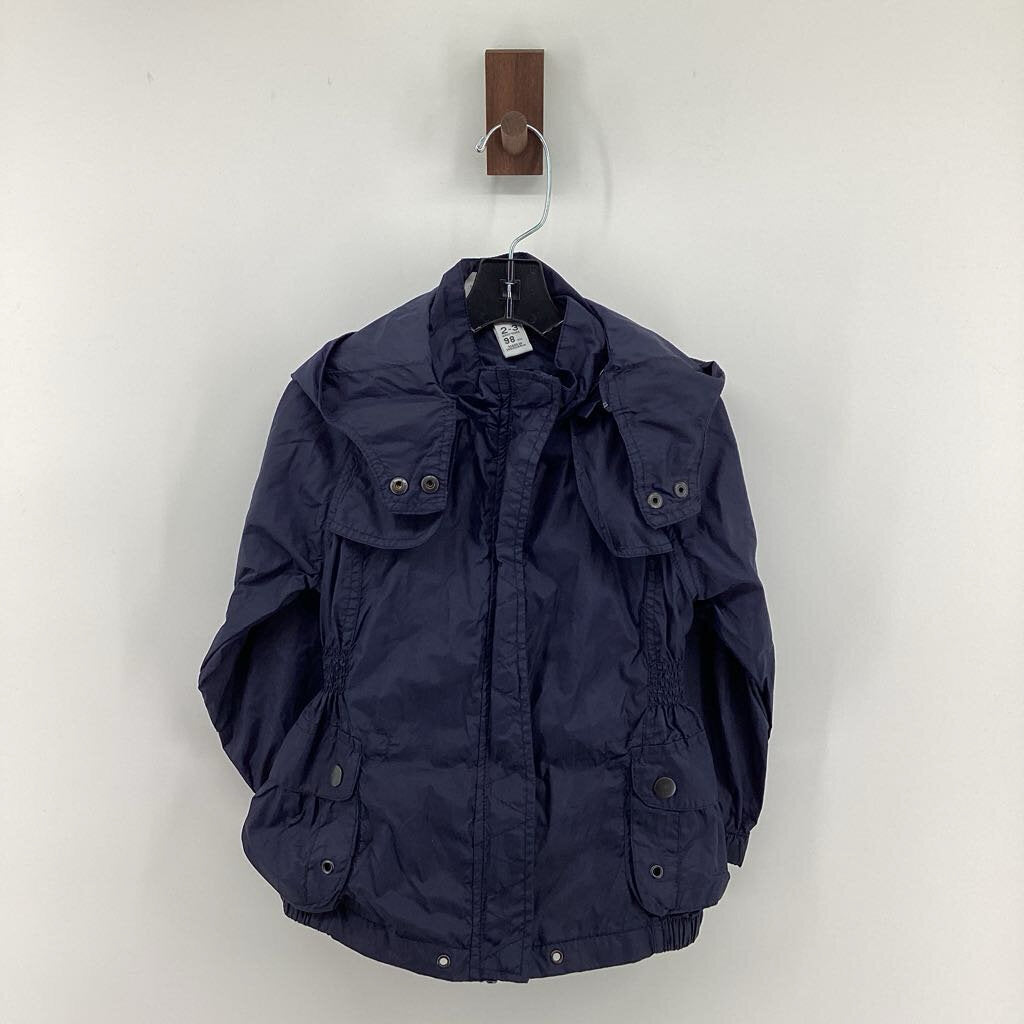 Rain coat with hood