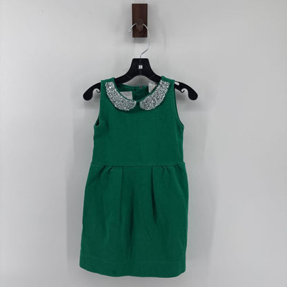 Shiny Peter Pan collar