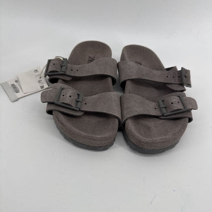 NWT Leather sandals
