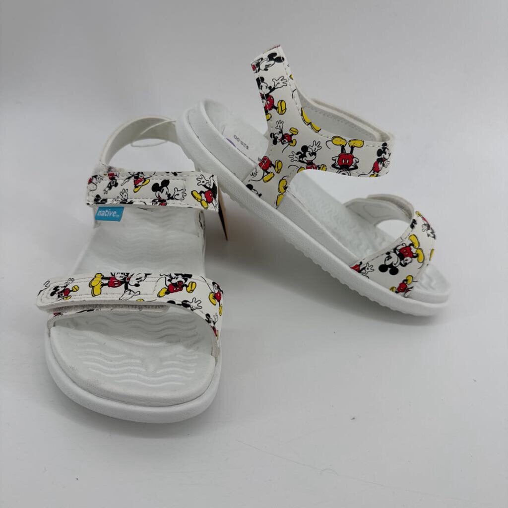 NWT Mickey Mouse sandals