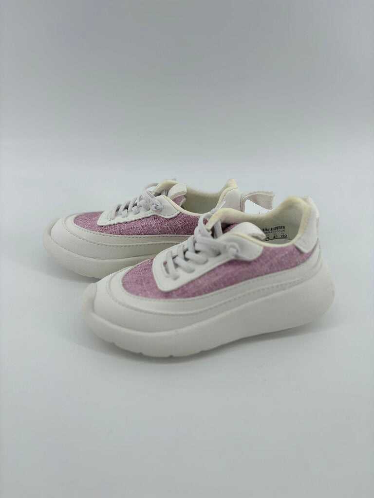*LR* slip on, pink details