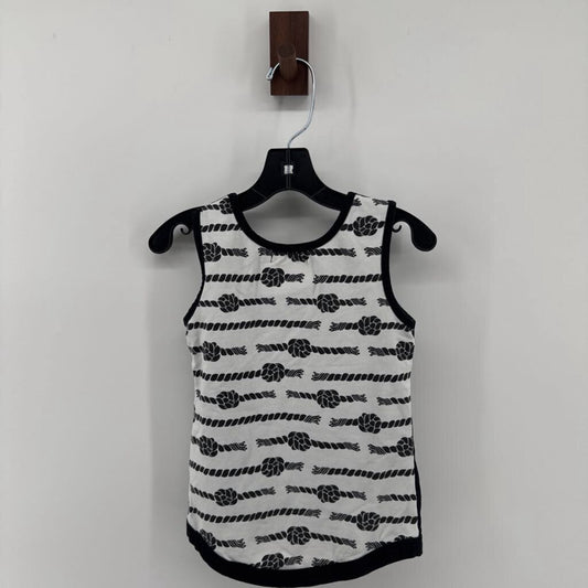 sleeveless shirt & shorts