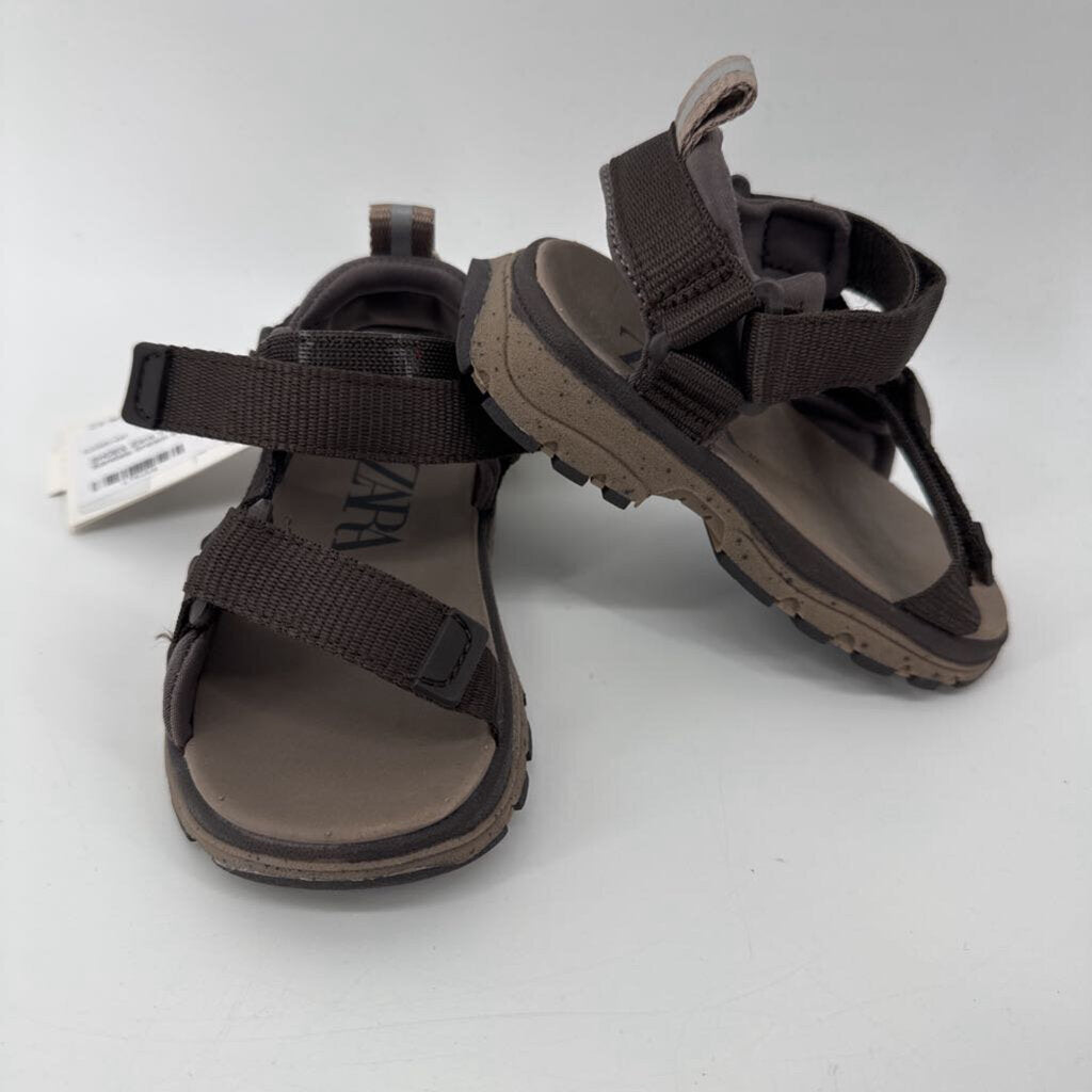 Tags on, Sandals