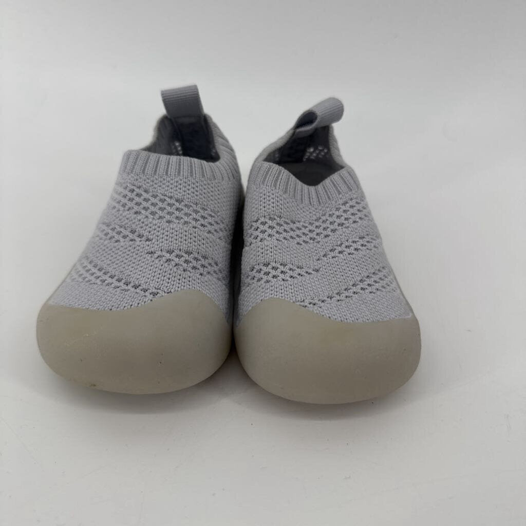 knit shoe