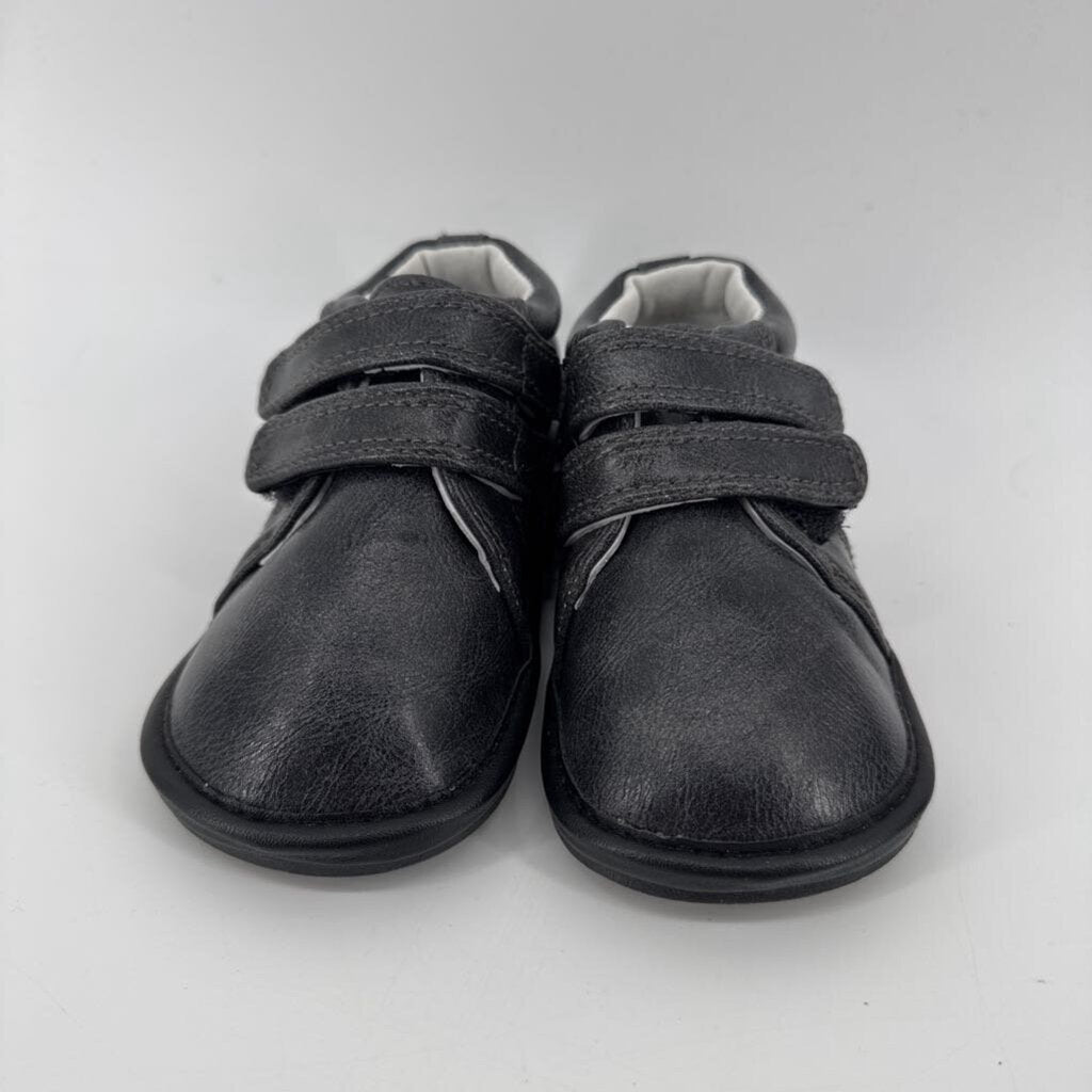 2 velcro strap, high top