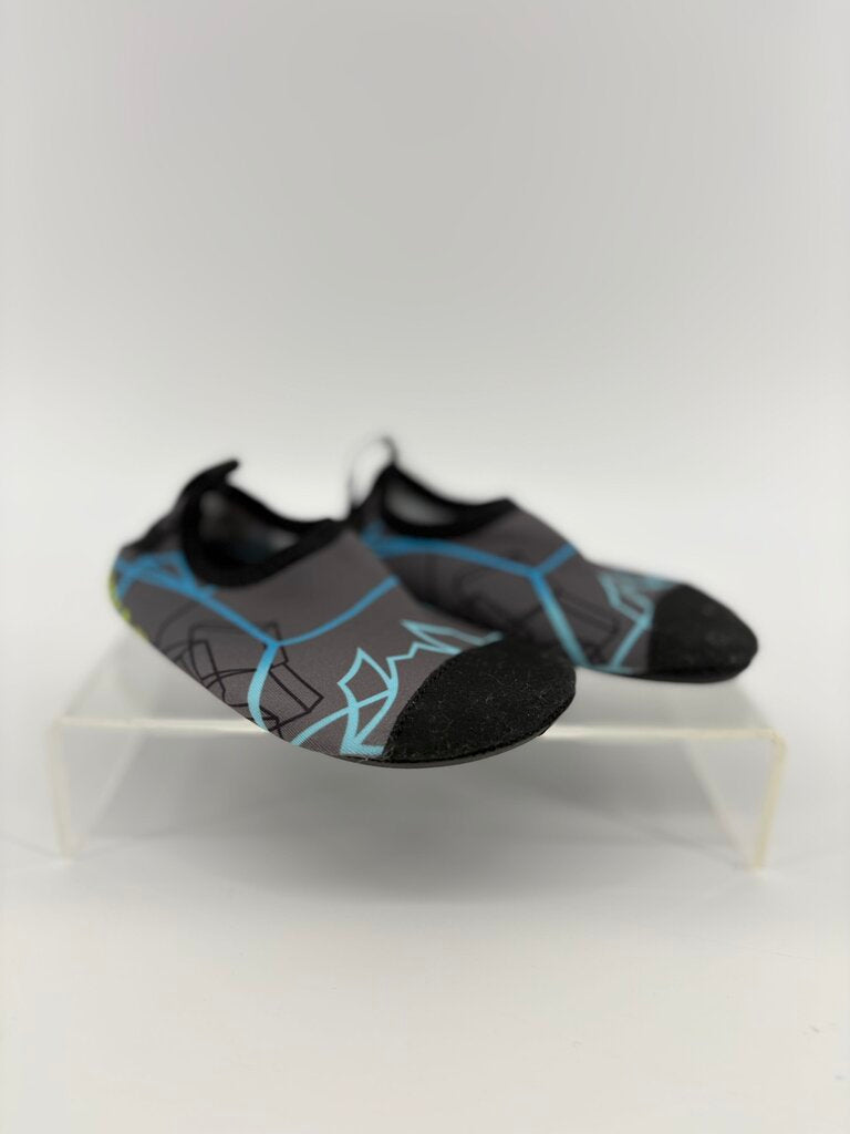 Water shoes