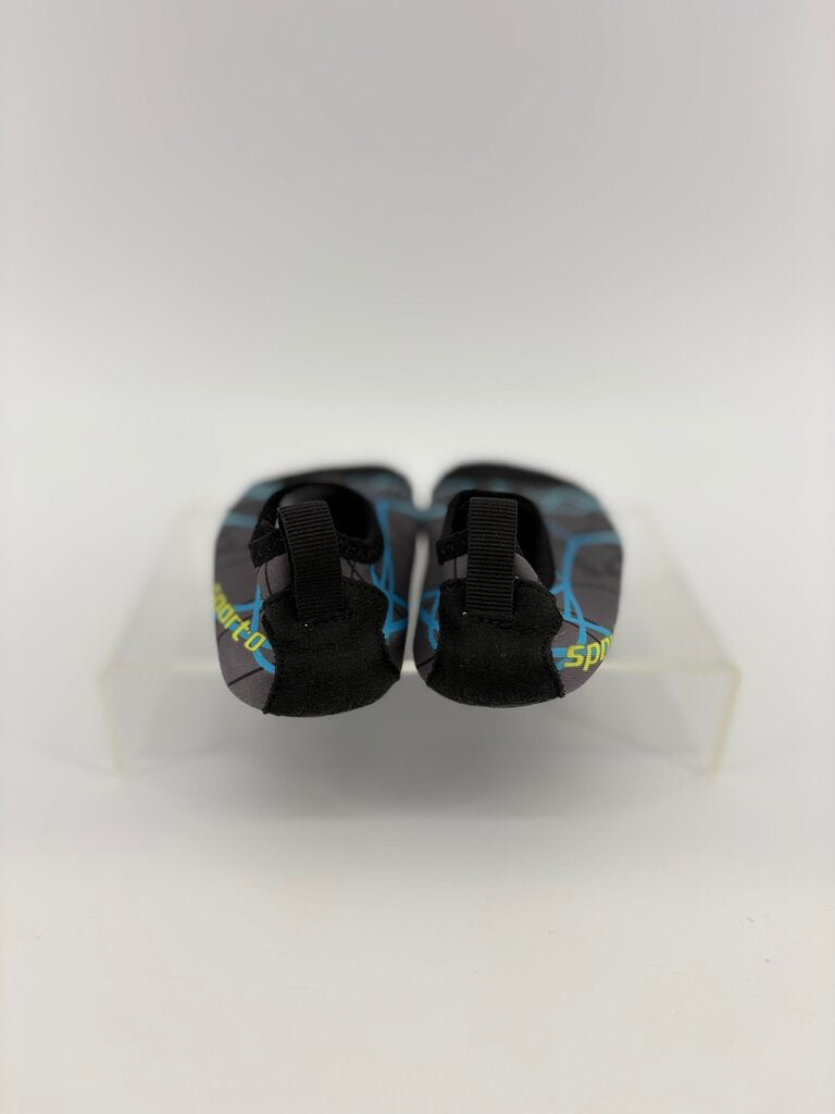Water shoes