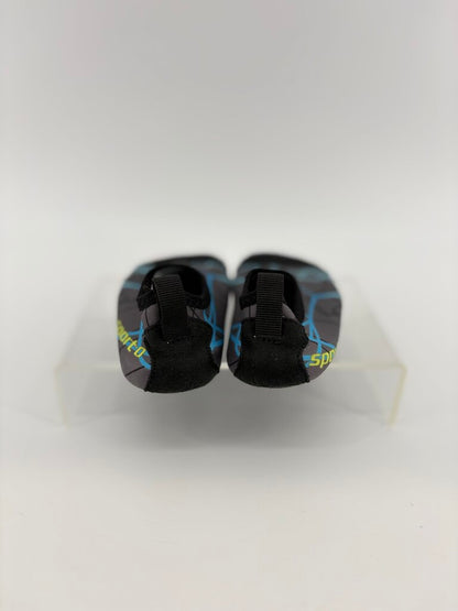 Water shoes