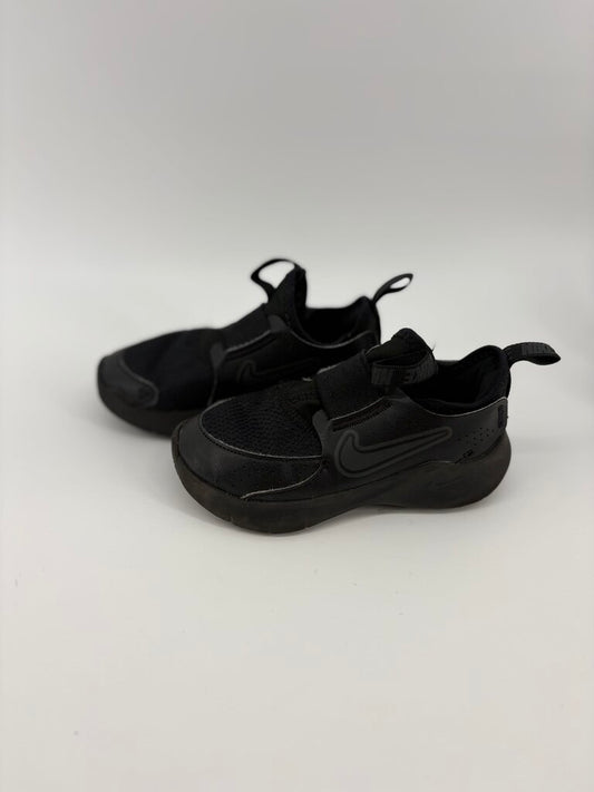 *LR* slip on runners