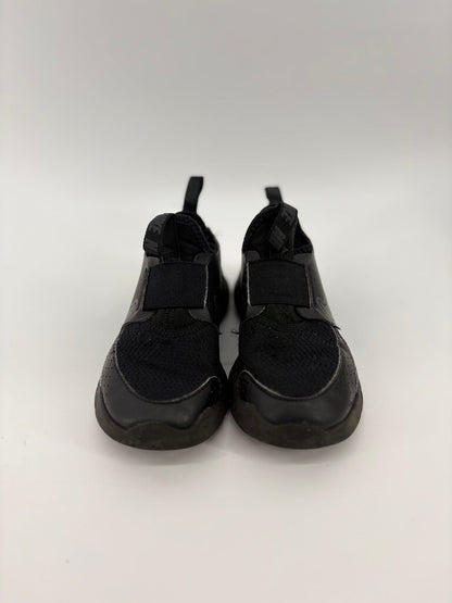 *LR* slip on runners