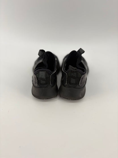 *LR* slip on runners