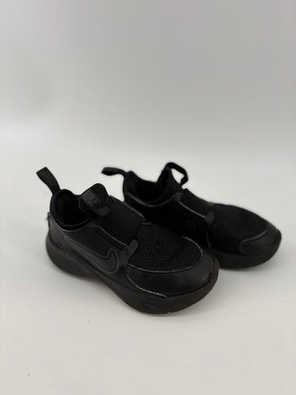 *LR* slip on runners