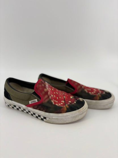 Mushroom slip on